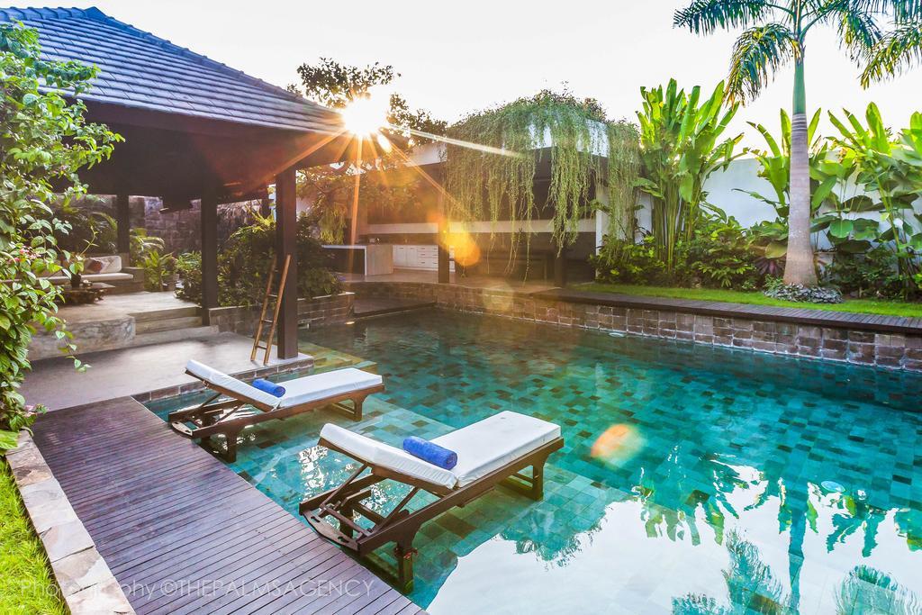 Besok * Seminyak (Bali)