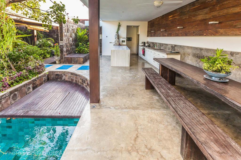 Besok * Seminyak (Bali)