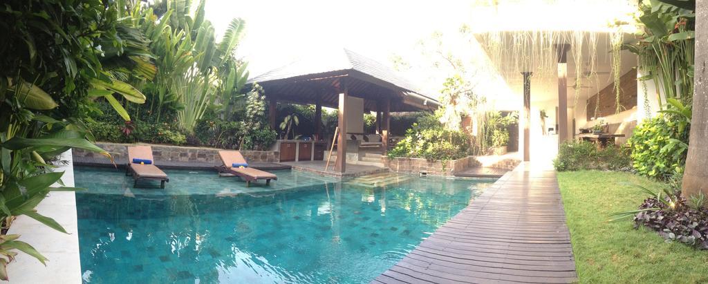 Besok * Seminyak (Bali)